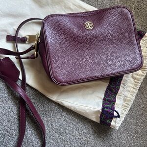 TORY BURCH Leather Robinson Double Zip Crossbody Bag-Like NEW!